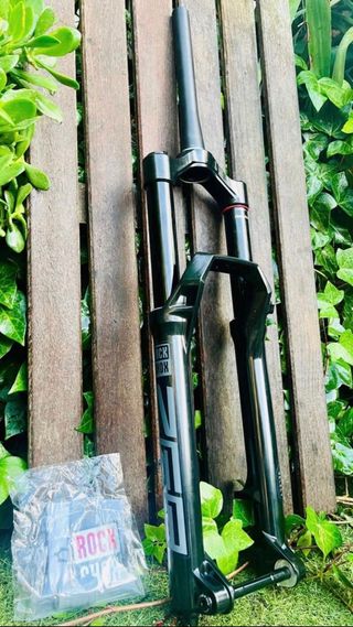 NUEVO Rock Shox Zeb RC 29” 190mm