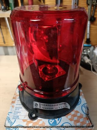 Lampara giratoria para vehículos