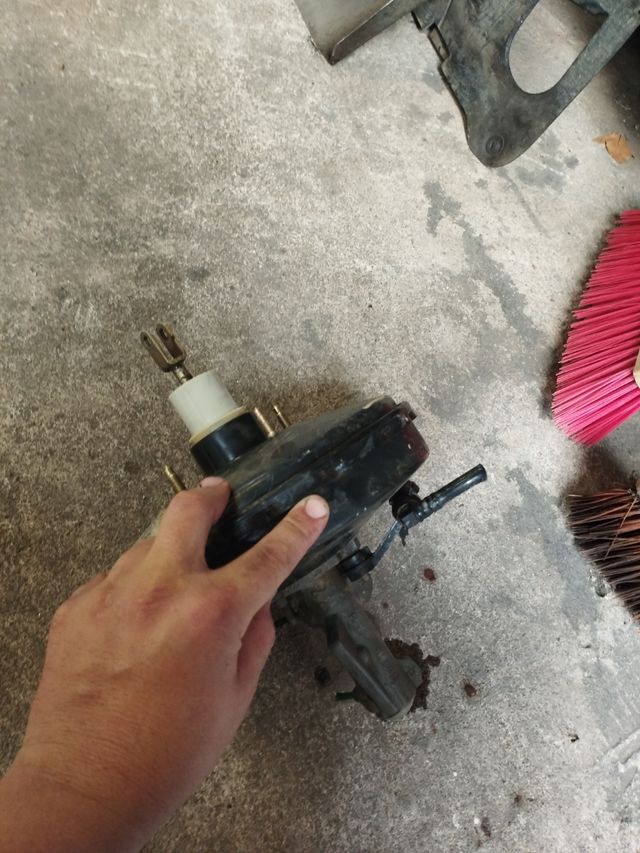Servofreno y bomba Renault kangoo