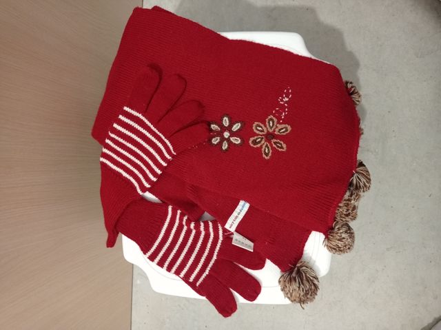 Gorro,bufanda y guantes