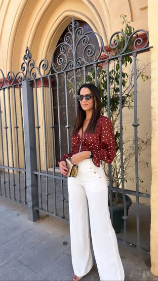 Camisa de seda Marrón con lunares blancos 