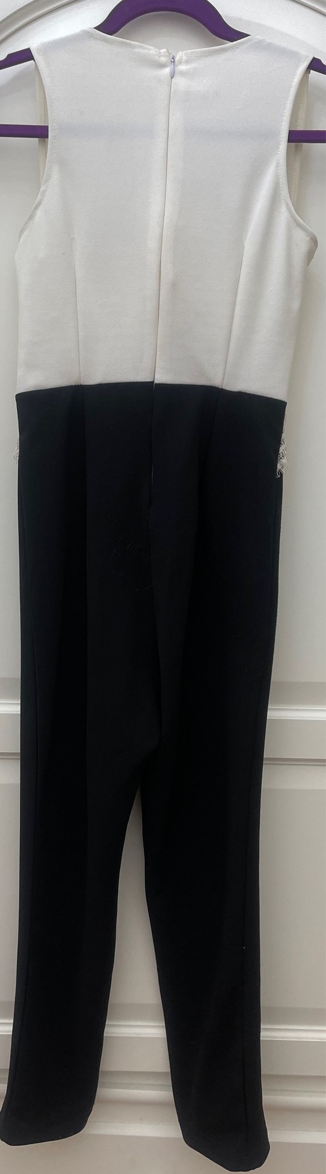 Tuta bianca e nera con inserti pizzo tg S