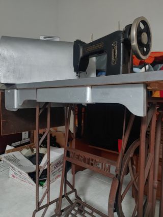 Máquina de coser Wertheim