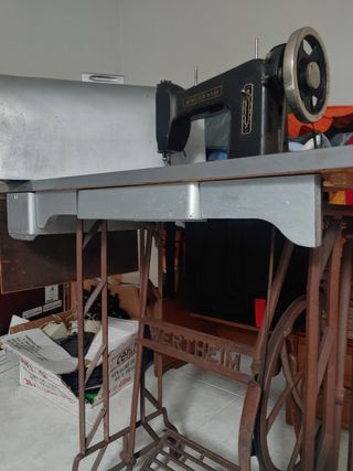 Máquina de coser Wertheim