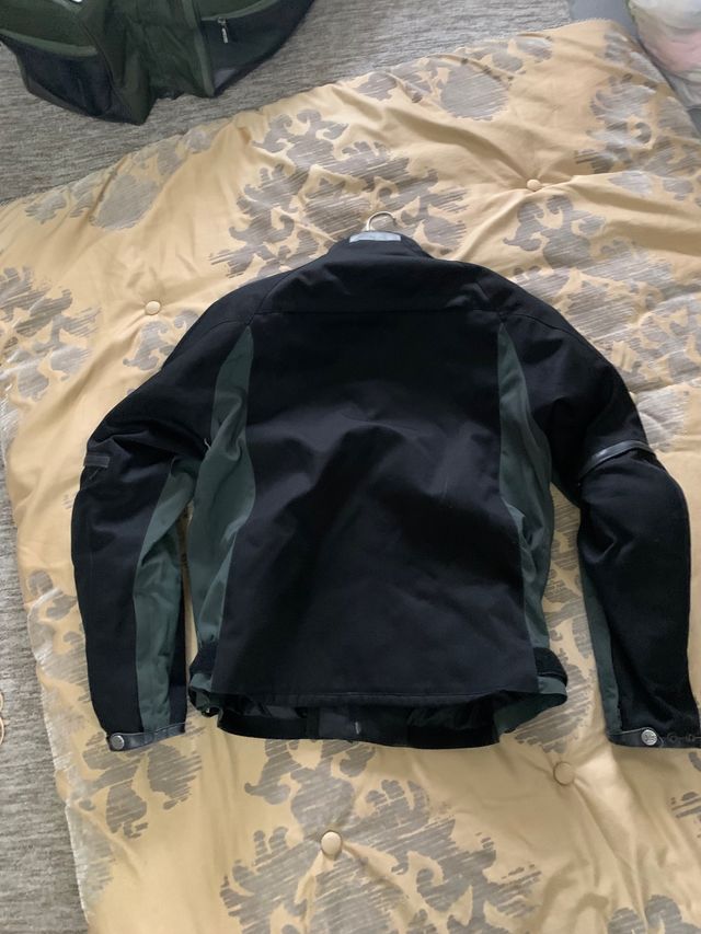 chaquetas y pantalon cordura de moto