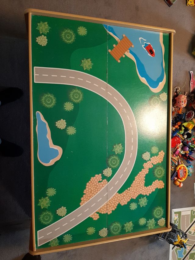 Mesa de tren kidkraft
