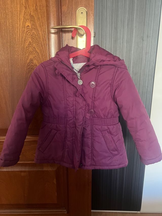 Abrigo lila niña t.4