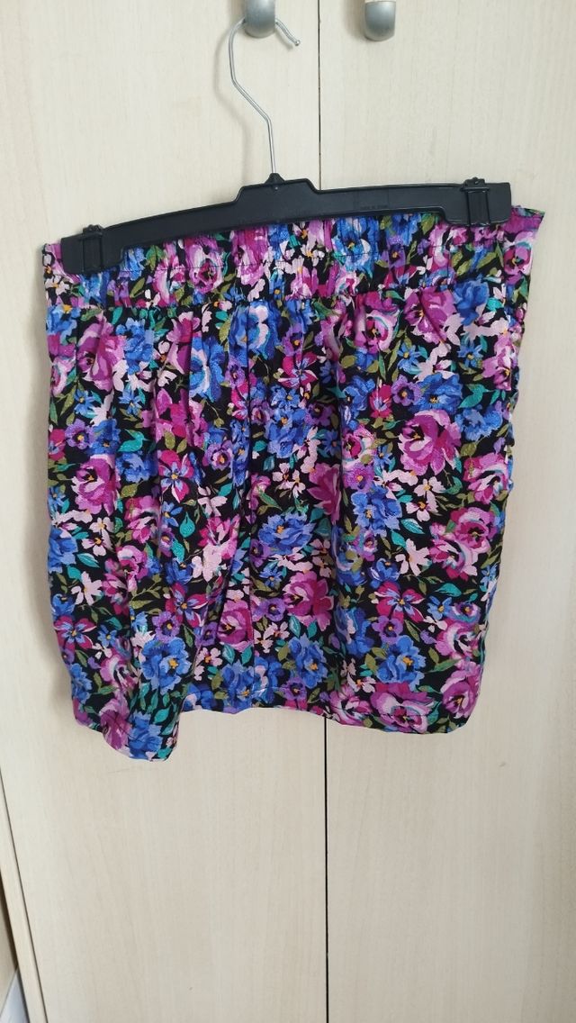 Mini falda floral Bershka