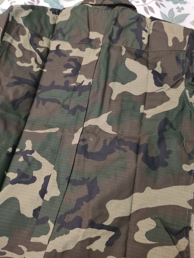 2 Camisas camuflaje nuevas