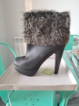 Botas negras tacón 38
