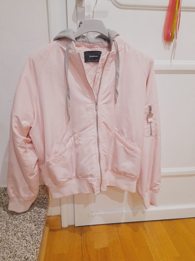 cazadora acolchada nueva Stradivarius Rosa palo
