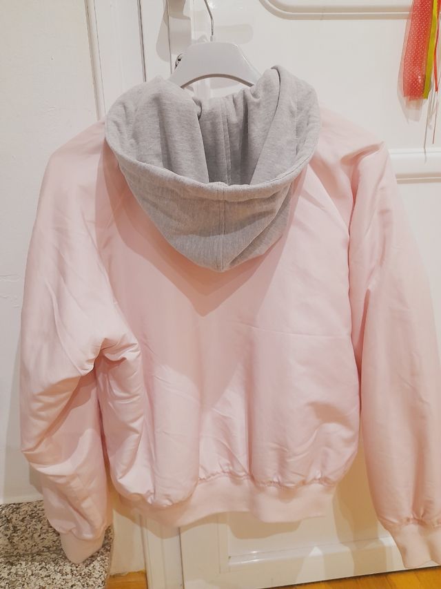 cazadora acolchada nueva Stradivarius Rosa palo