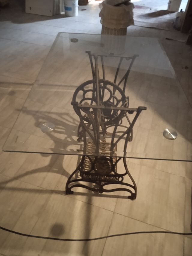 Mesa de máquina de coser