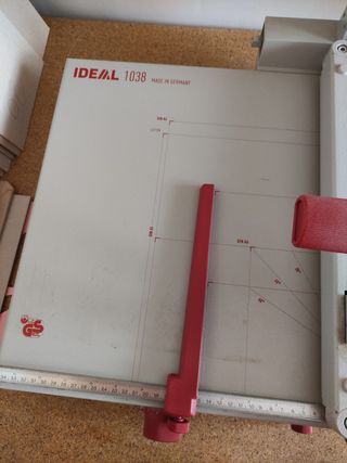Cizalla de palanca Ideal 1038 para encuadernación