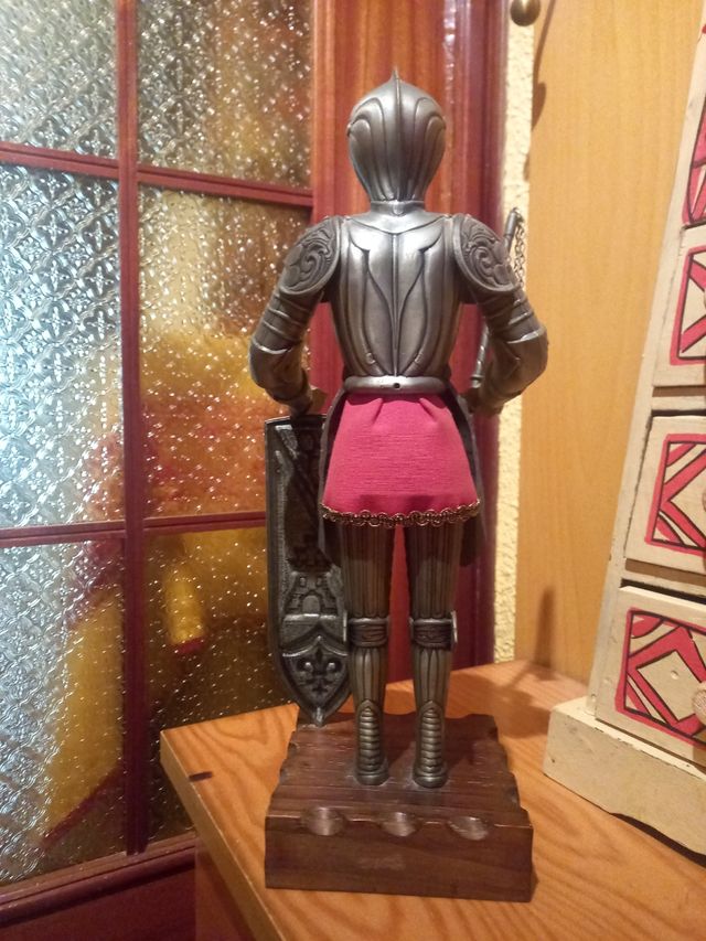 Figura armadura de bronce Siglo XVI