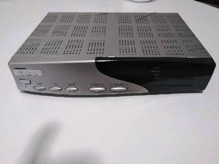DECODIFICADOR o ROUTER ONO TV ABQ 1H4G AUN2