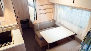 Caravana Adria aviva 522pt 2022 3amb como nueva