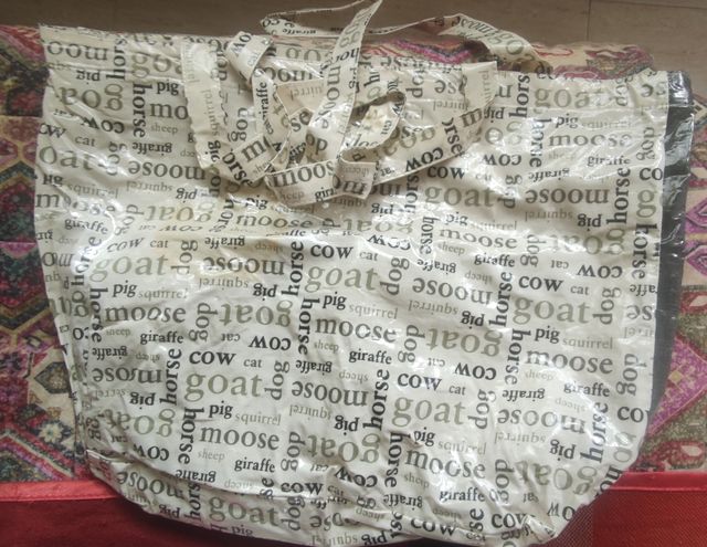 Set de juguetes y complementos para gato