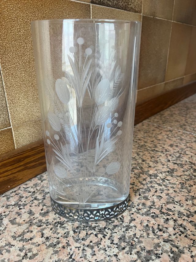 Vaso fiori in cristallo con decoro  e base argento