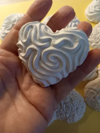 Cuoricini di gesso