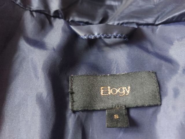 Anorak corto azul de Elogy