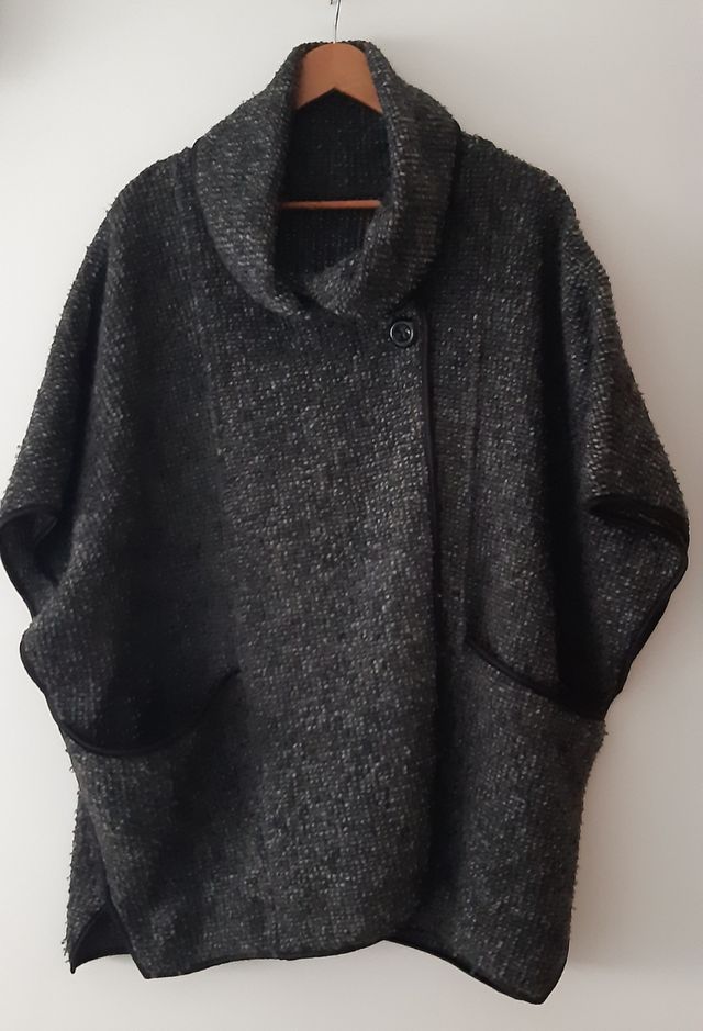 Poncho cinza