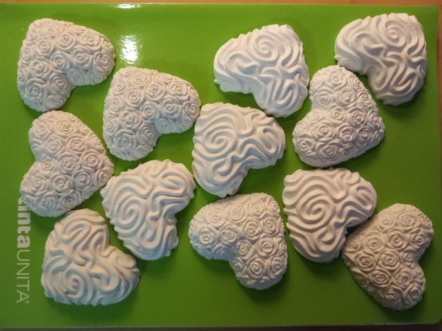 Cuoricini di gesso