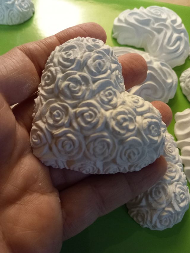 Cuoricini di gesso