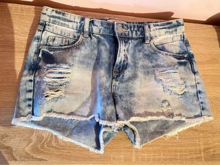 Pantalón corto