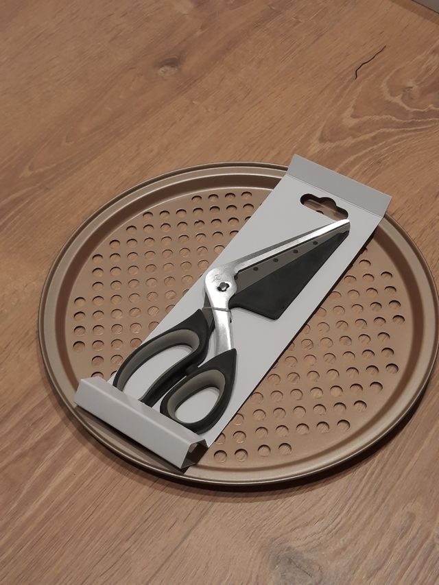 Bandeja + tijeras pizza