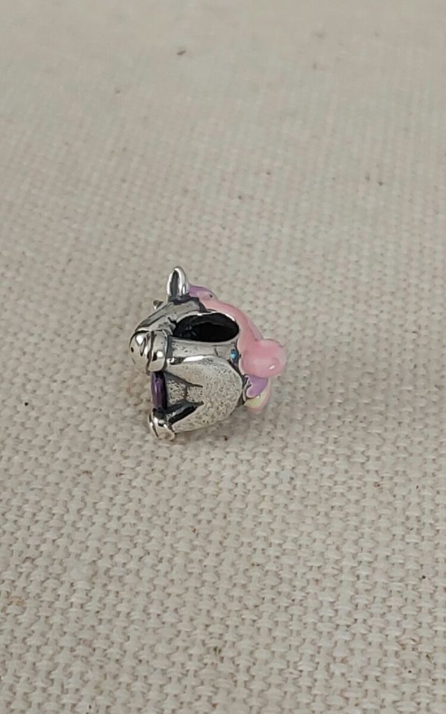 Charm unicornio esmaltado