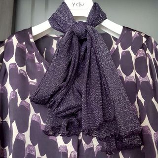Camisa Satén + Pañuelo Glitter