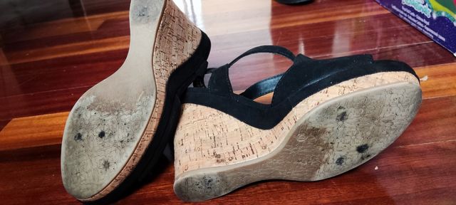 Sandalia negra de tacón Número 37