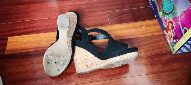 Sandalia negra de tacón Número 37