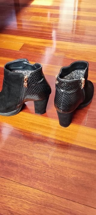 Botines Xti número 38