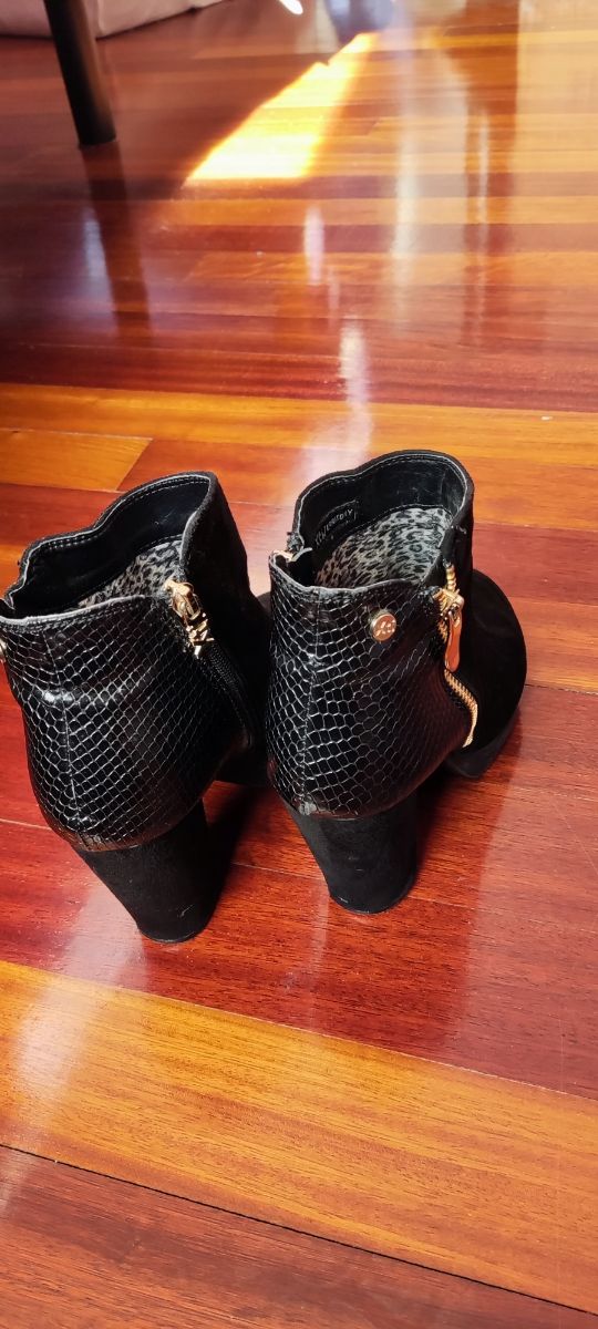 Botines Xti número 38
