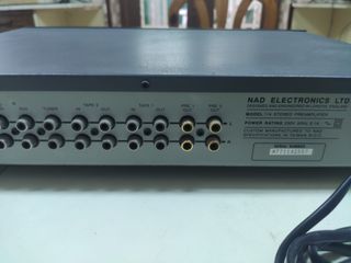Amplificador NAD 114