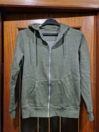 Diferentes chaquetas chándal XS/34 