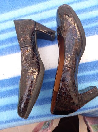 Zapatos piel mujer. N 37