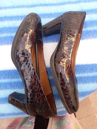 Zapatos piel mujer. N 37