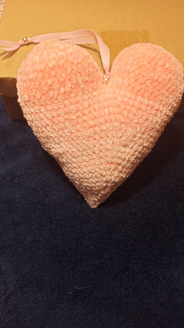 Peluche corazón rosa.perfume