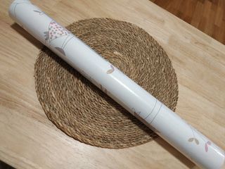 Rollo de papel pintado infantil. 