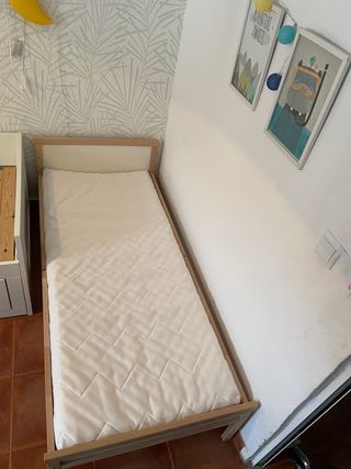 cama + colchón infantil Ikea