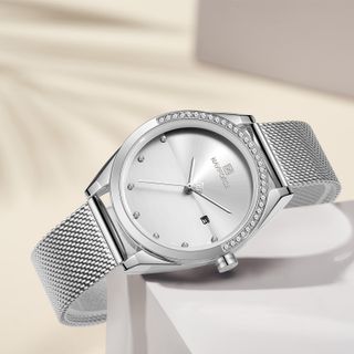 Reloj mujer naviforce de cuarzo nuevo a estrenar 