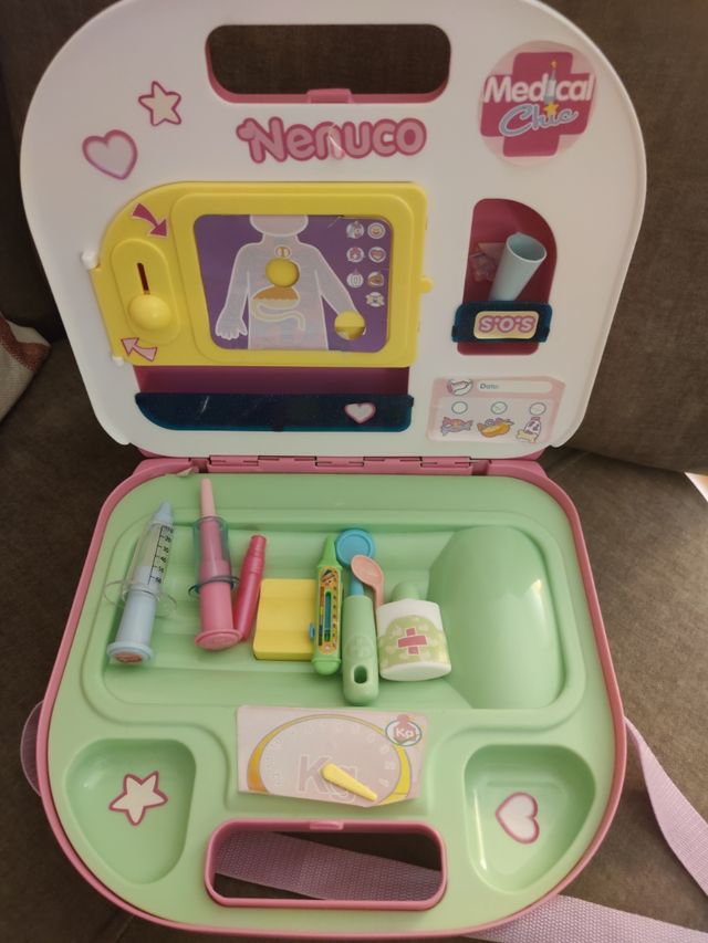 Maletín médico Nenuco