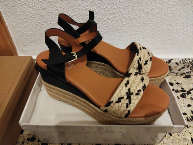 Sandalias NUEVAS Talla 39