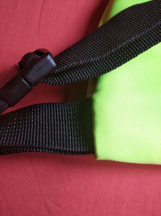 RIÑONERA UNISEX DEPORTE VERDE FLUOR 2 CREMALLERAS