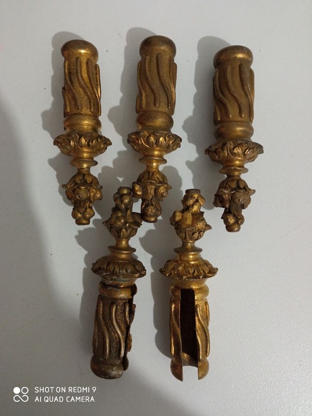 Pezzi antichi in bronzo, negozio di ferramenta,