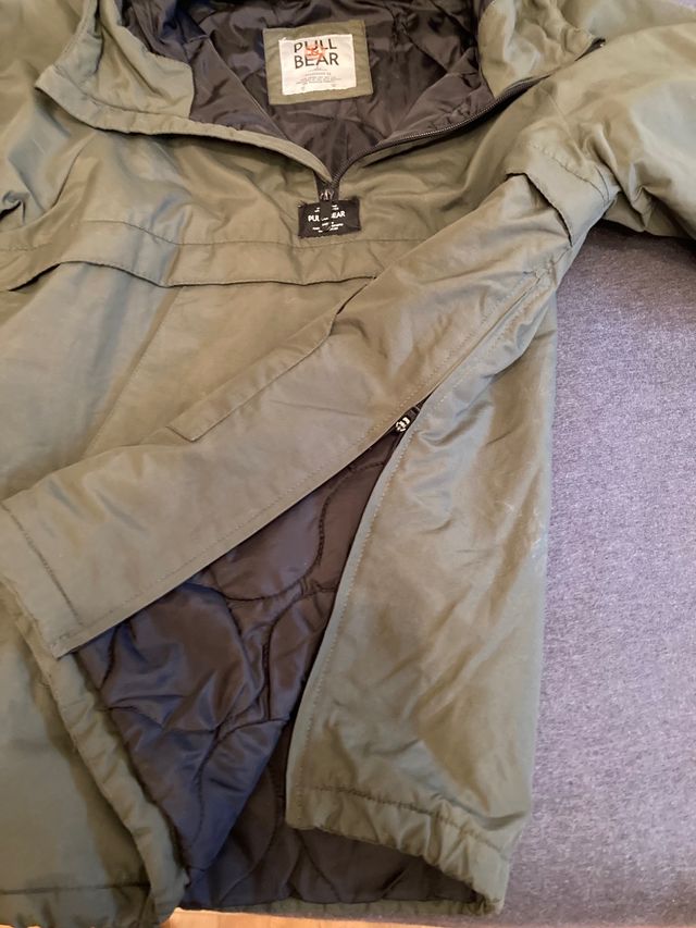 cazadora canguro en color Kaki