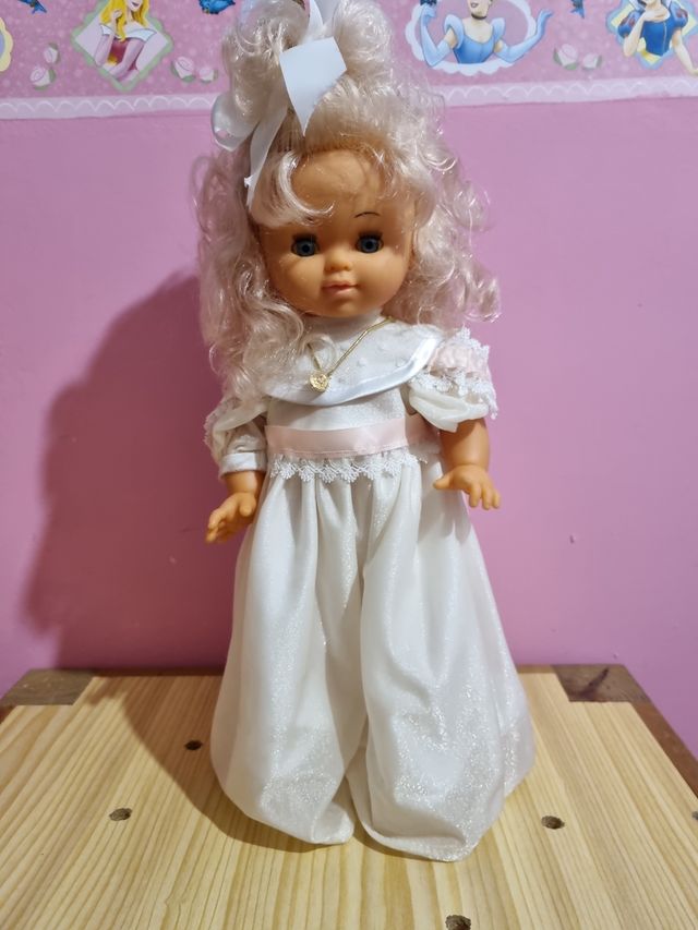 Muñeca comunión bautizo
